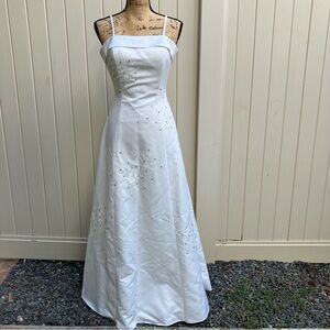Lenovia white formal dress sz Small